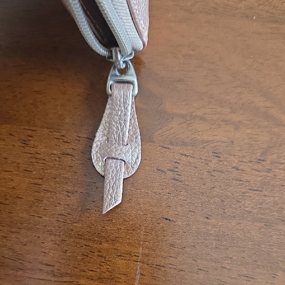 Rose Gold Leather Zippered Wallet - Picture 4 of 4